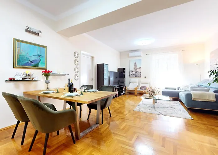 Apartment Stella- Near Center And Bacvice Beach